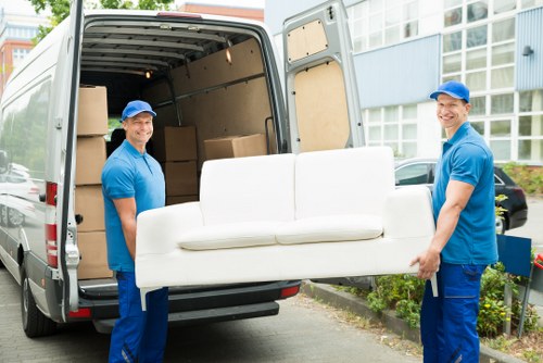 Removal team preparing a transparent South Kensington move quote